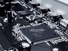 Load image into Gallery viewer, MC-700 7.1 Channel / 4k HDR / Surround Sound Processor
